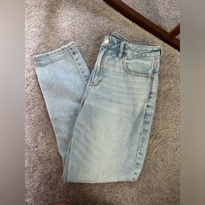 AE Strigid Mom Jeans